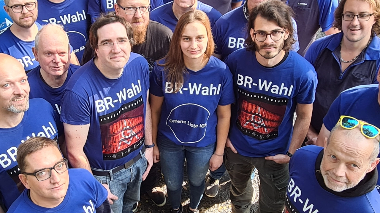 82 Kandidaten traten auf der IG Metall-Liste zur Betriebsratswahl beim Sägerhersteller Wikus an.