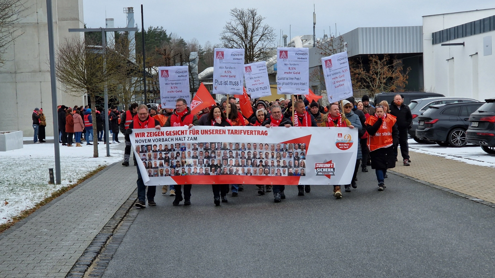 Warnstreik in der Holz- und Kunststoffindustrie: Novem, Vorbach