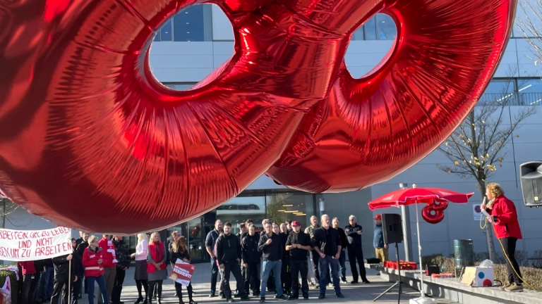 Warnstreik Siemens Healthineers Erlangen Tarifrunde MuE 2022