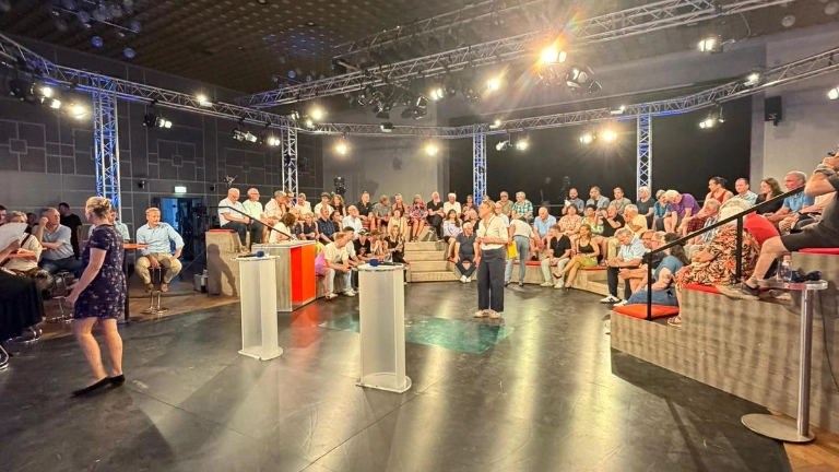 2026-06-24_Jetzt_red_i_Studio_2