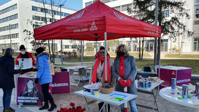 Frauentag in Erlangen Aktionen in den Betrieben
